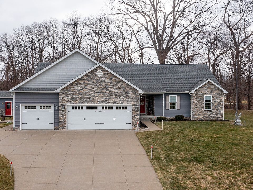 1st image of 179 Lake Haven Ct