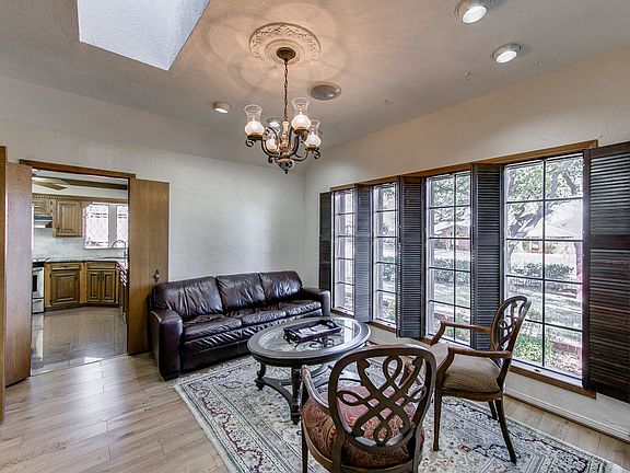5th image of 9619 Mill Hollow Dr