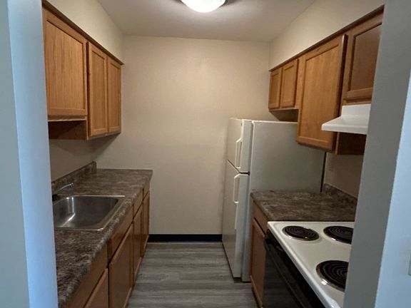 3rd image of 100 E Morning Glory Dr #104