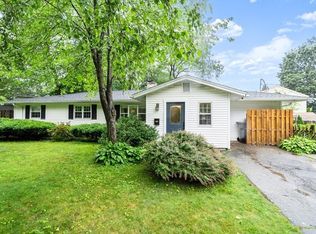 19 Paxton Rd, Framingham, MA 01701