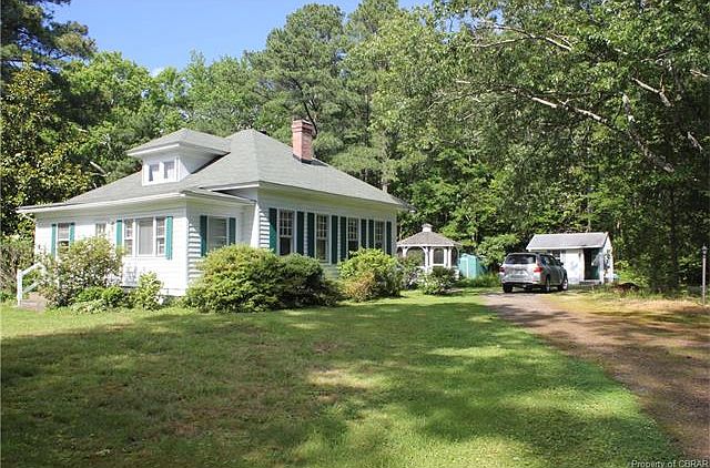 1st image of 958 Circle Dr