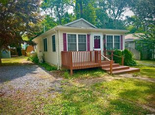 19 Apricot Rd, Rocky Point, NY 11778