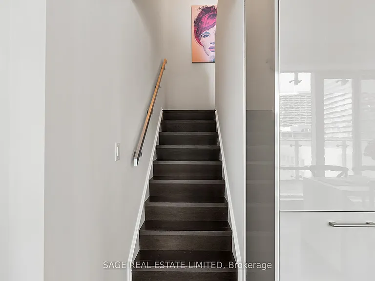 1 Bloor St E #510 — Photo 22