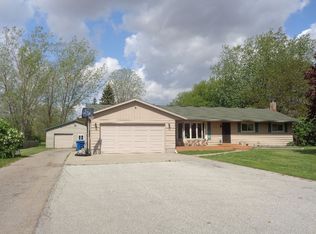 2036 Eleven Mile Rd, Auburn, MI 48611