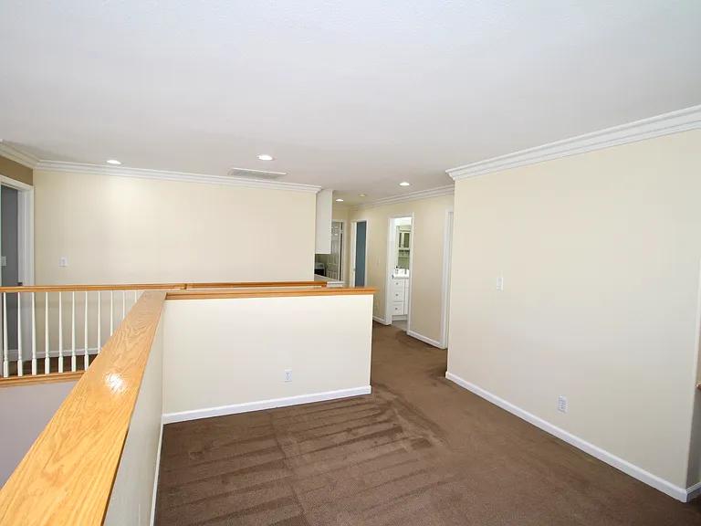 15512 Oceanside Way — Photo 32