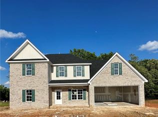 127 Canter Ln, Lexington, NC 27295