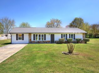 307 Green Acre Ln, Cartersville, GA 30121