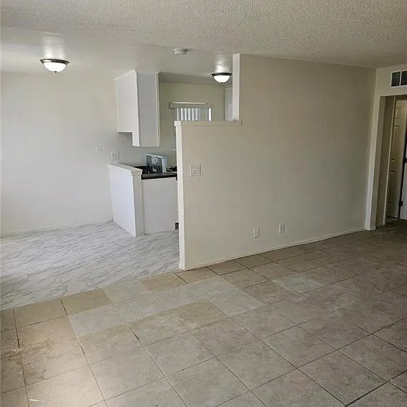 1401 N F St #3 — Photo 4