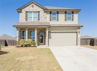 868 Foxfire Dr, New Braunfels, TX 78130