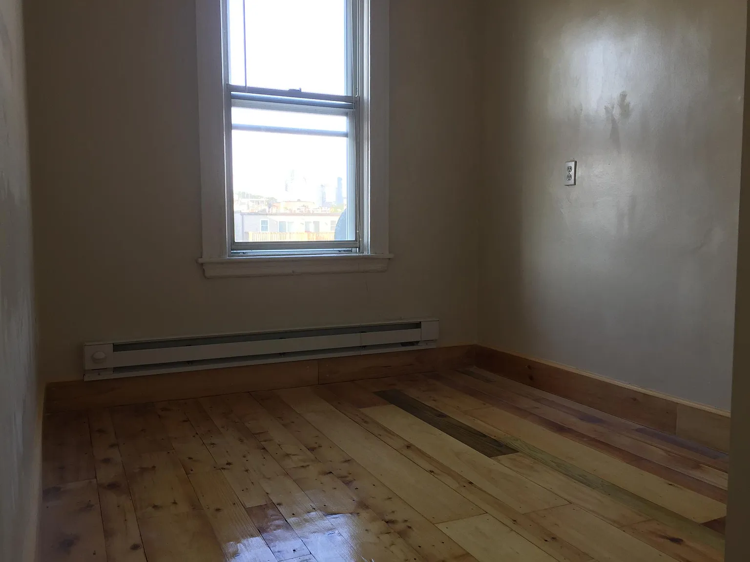 262 Maverick St — Photo 2