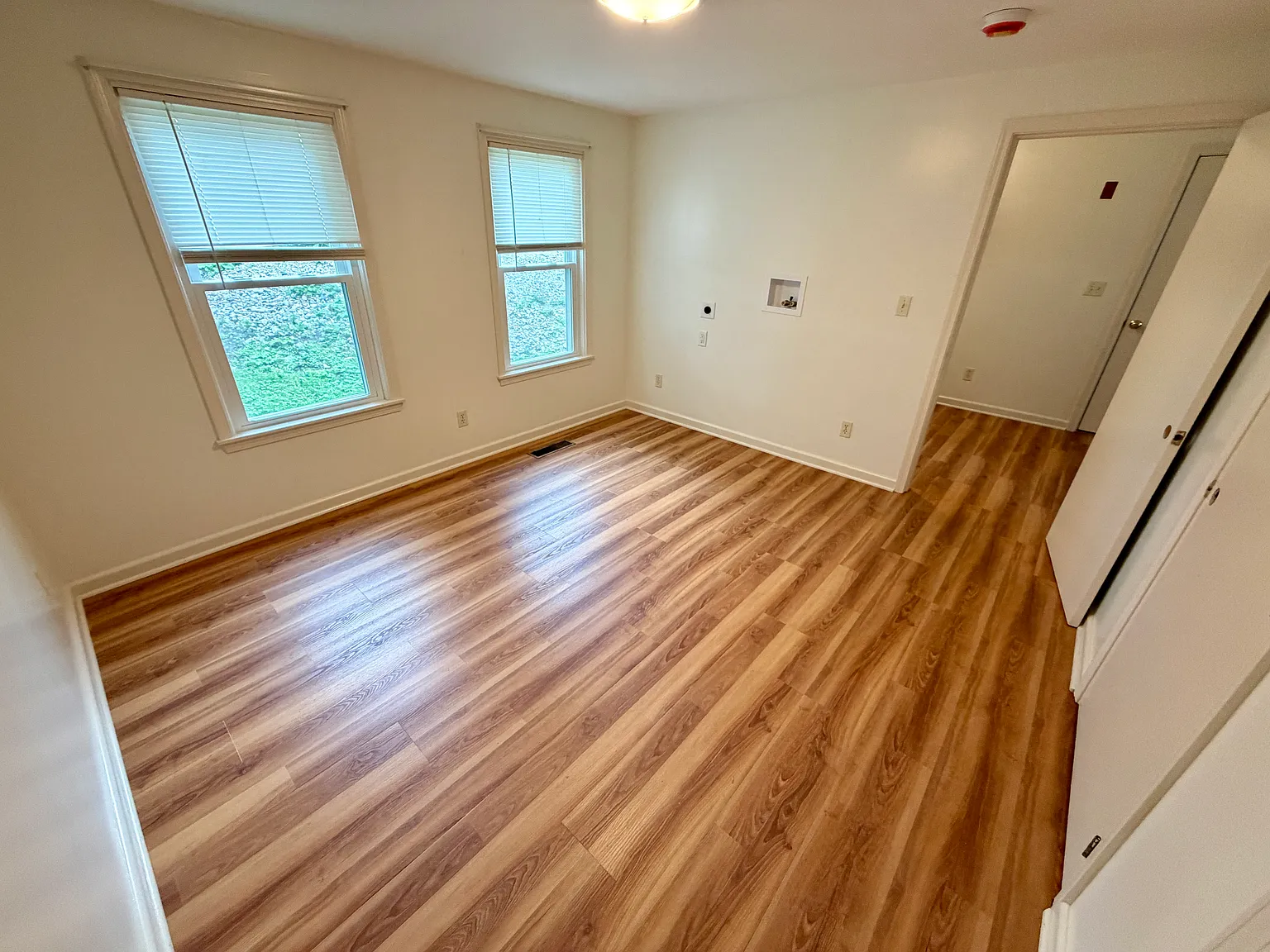 2 bed, 1134 sqft, $2,650 — Photo 3