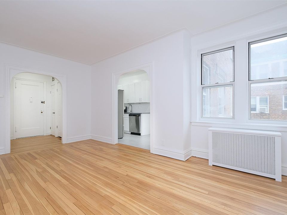 1st image of 19 William Street #4-H