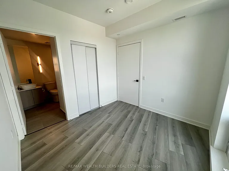 1185 Dupont St #2102 — Photo 11
