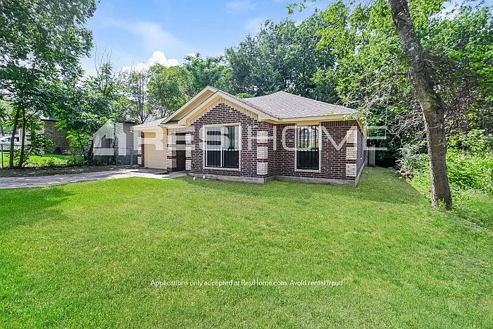 2513 Kirkley St — Photo 2