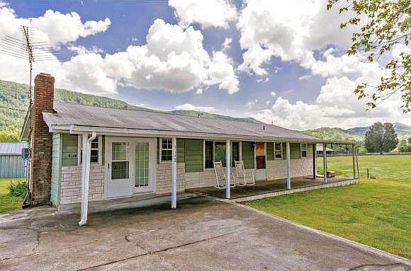WELCOME HOME TO 3142 BEECH CREEK RD