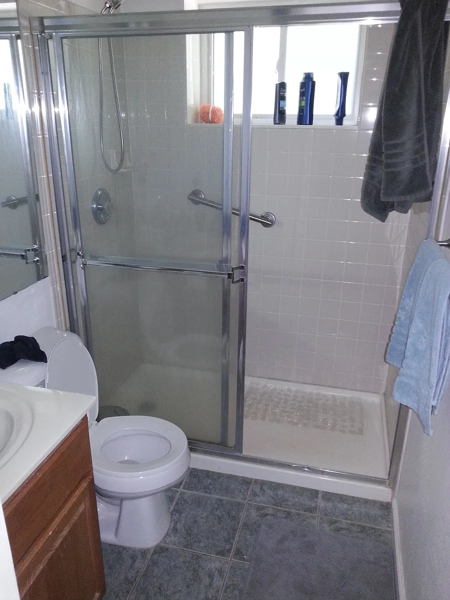 Building Photo - 207 Monclay Ct #1E