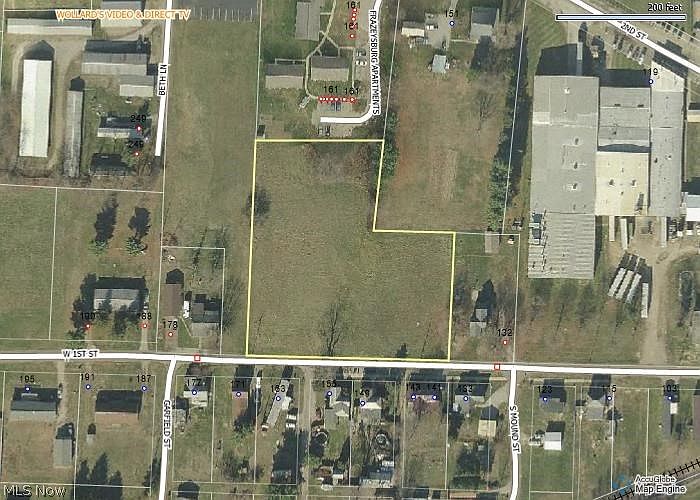2nd image of W 1st St