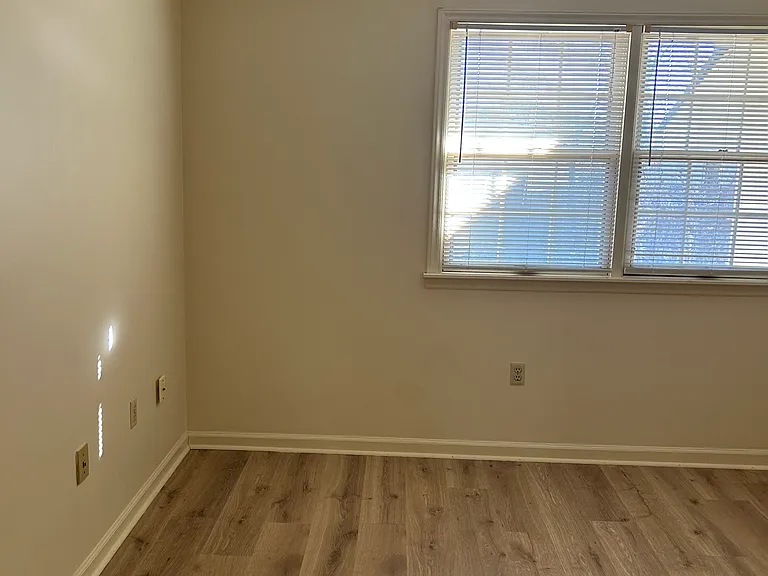 1320 Glenway Ave — Photo 16
