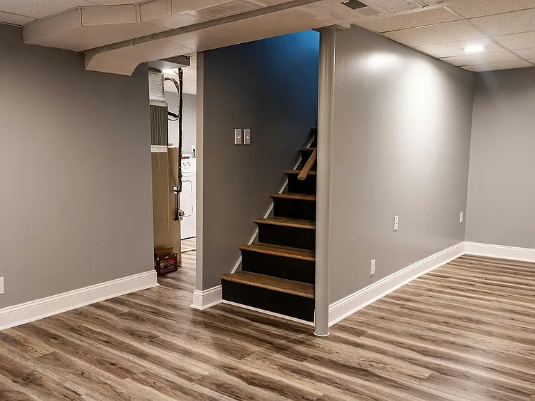 1617 Crestmont Dr — Photo 13