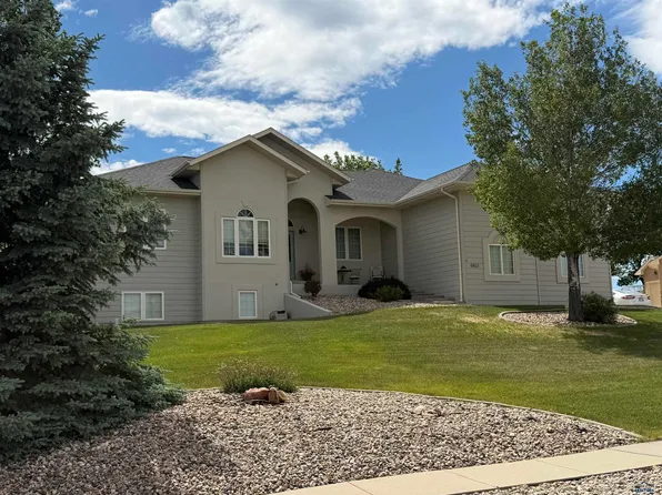 6815 Medinah Ct, Rapid City, SD 57702