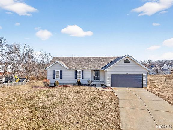 3rd image of 157 Sweetgum Dr