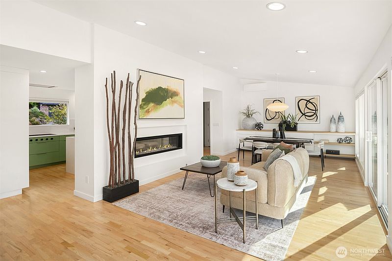 3rd image of 12536 SE 15th Street