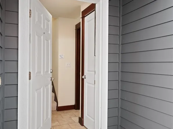 2205 NE 92nd Street, Seattle, WA 98115