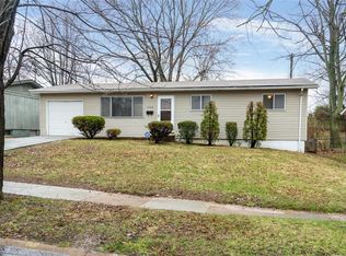 1150 Carmona Dr, Florissant, MO 63033
