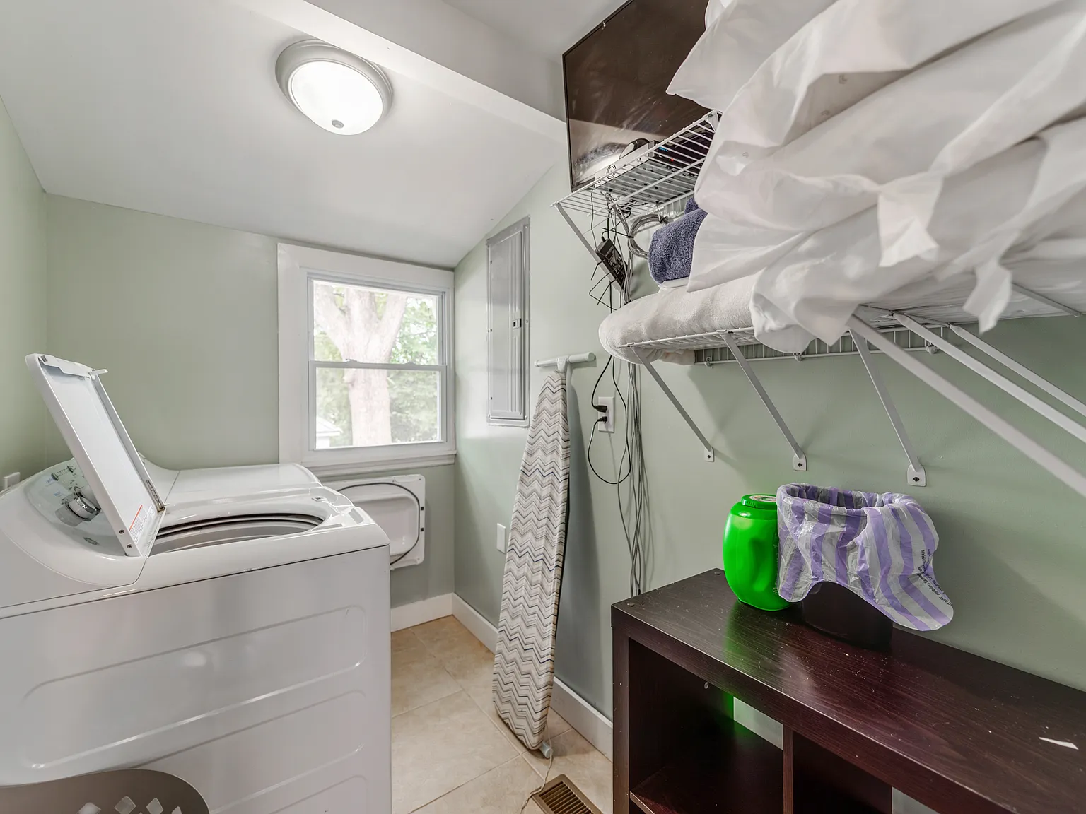 2 bed, 1400 sqft, $1,000 — Photo 3