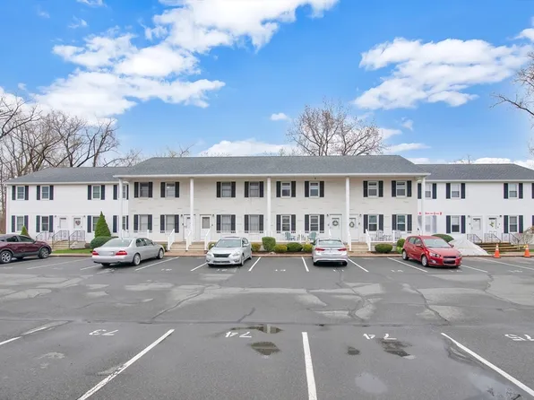 200 Lambert Ter Unit 11, Chicopee, MA 01020