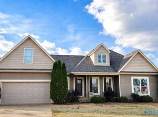 124 Kema Dr, Huntsville, AL 35811