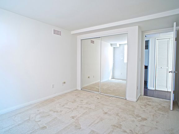 5th image of 1605 Stoner Ave #802420