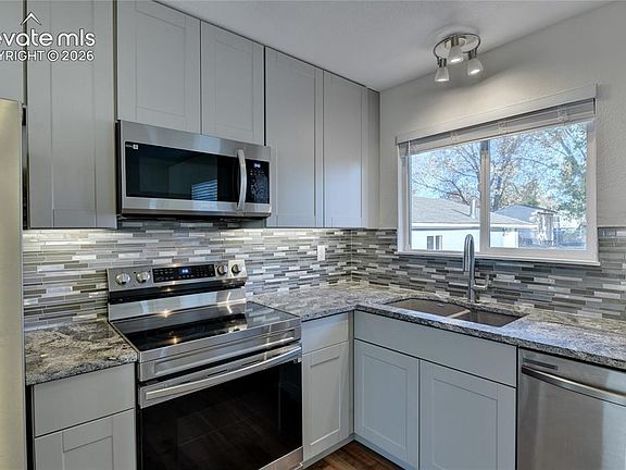 4th image of 4450 Wordsworth Cir N