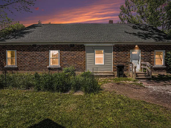 231 Kinsey St SE, Caledonia, MI 49316