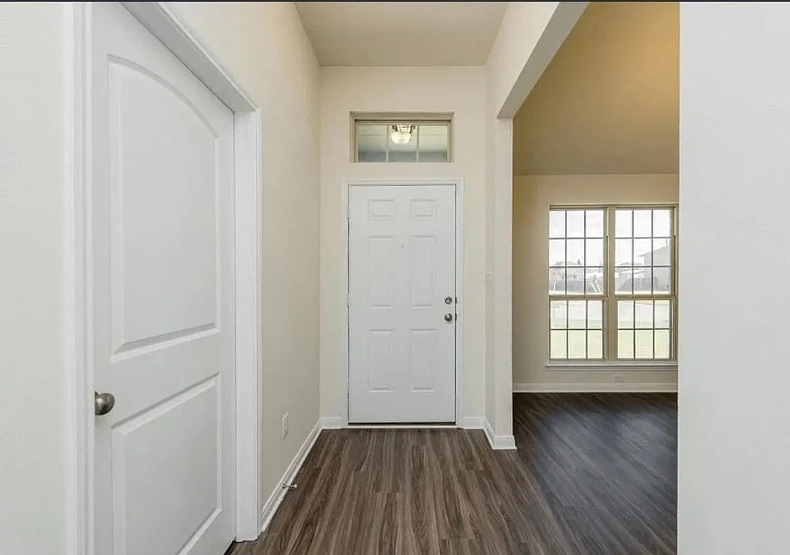 3703 Mckenzie Dr — Photo 4