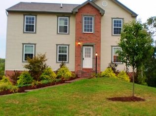 120 Summit Cir, Houston, PA 15342