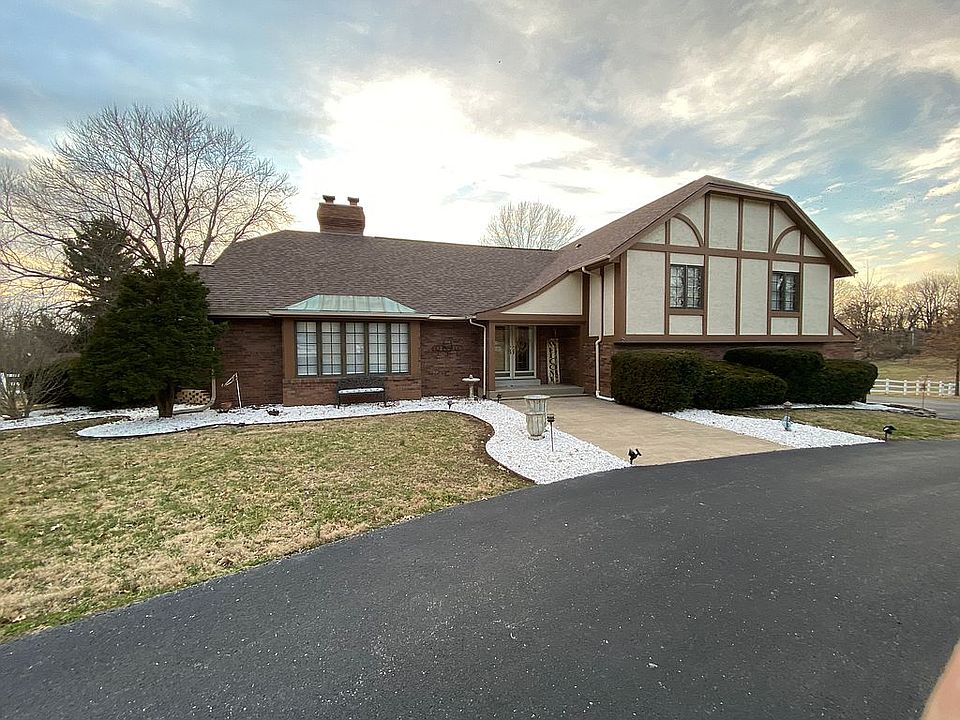 2nd image of 7 Harmin Ln