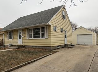 1405 9th Ave NE, Rochester, MN 55906