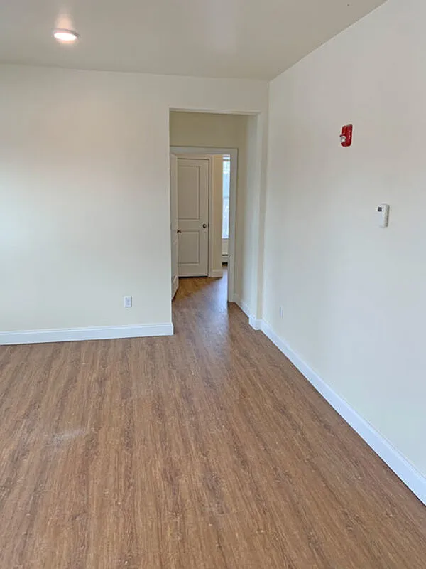 2 bed, 1.0 bath, $2,340 — Photo 2