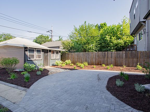 4th image of 807 S Taylor Ave
