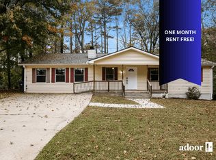 552 Saddlewood Dr, Lawrenceville, GA 30043