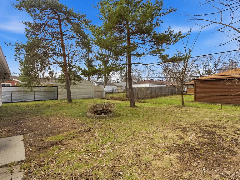125 Sheffield Dr — Photo 17