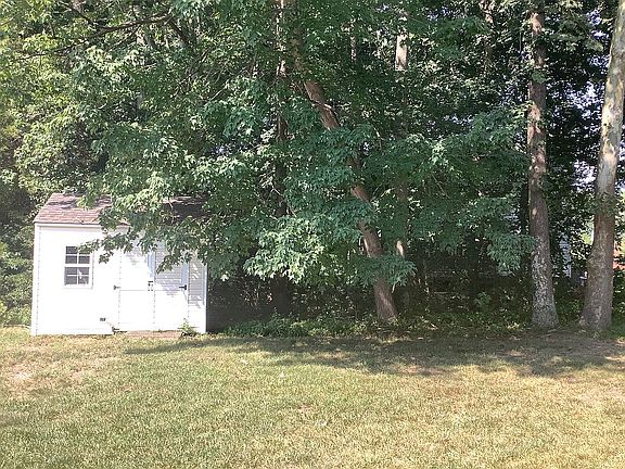 2nd image of 13140 Foxchase Ct