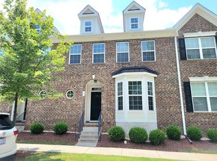 102 Spring Pine Ln, Holly Springs, NC 27540