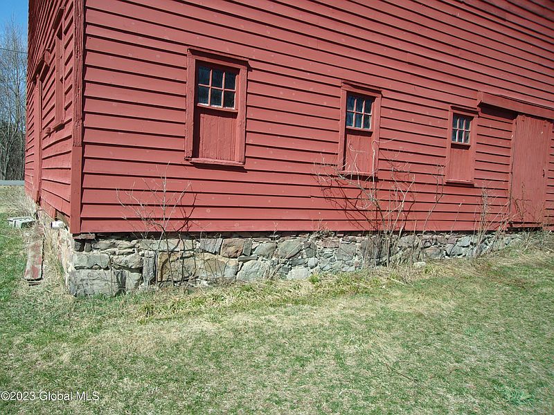 3rd image of 110 Craver Road