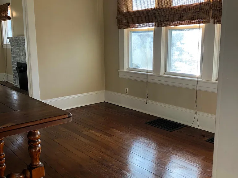 112 N Bruffey St — Photo 20