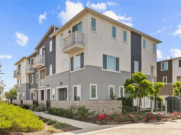 1421 W Sunrise Ln, San Pedro, CA 90732