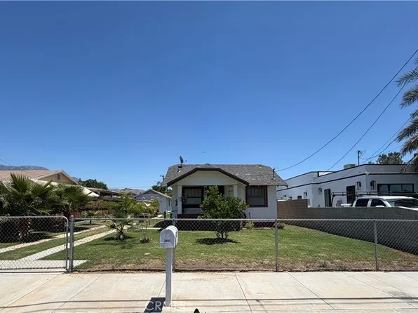 7237 Olive St, Highland, CA 92346