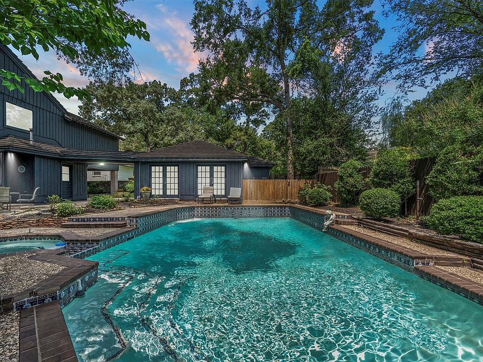 1st image of 6106 Larkmount Dr