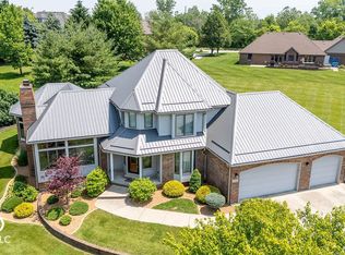 4416 Lakeshore Dr, Kokomo, IN 46901